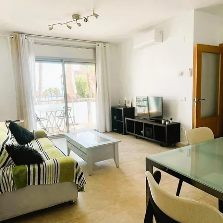 شقة Beautiful Flat In Front The Sea كونيت